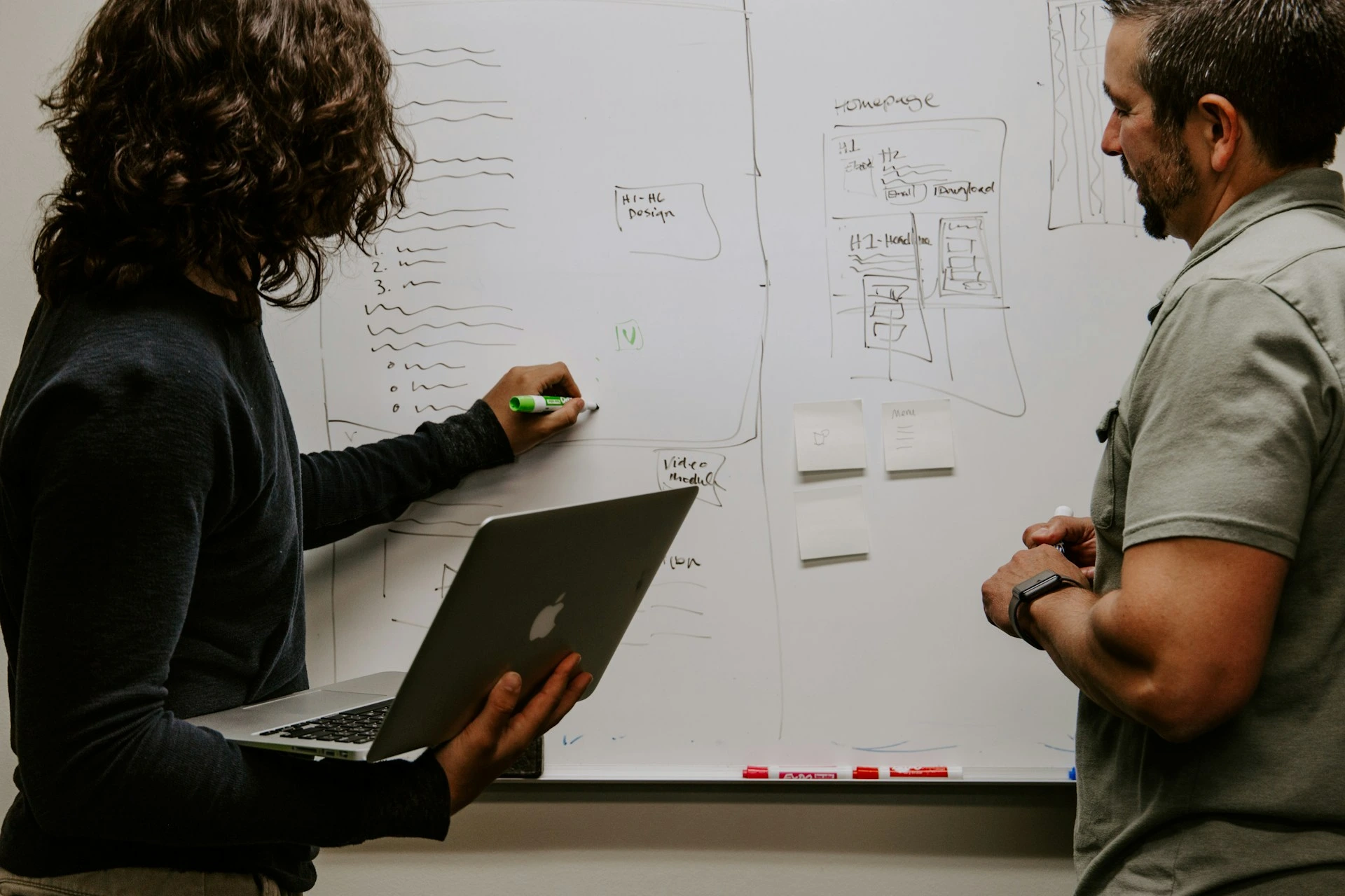 A ex-Diretora de Tecnologia da OpenAI, Mira Murati, lança Startup de IA