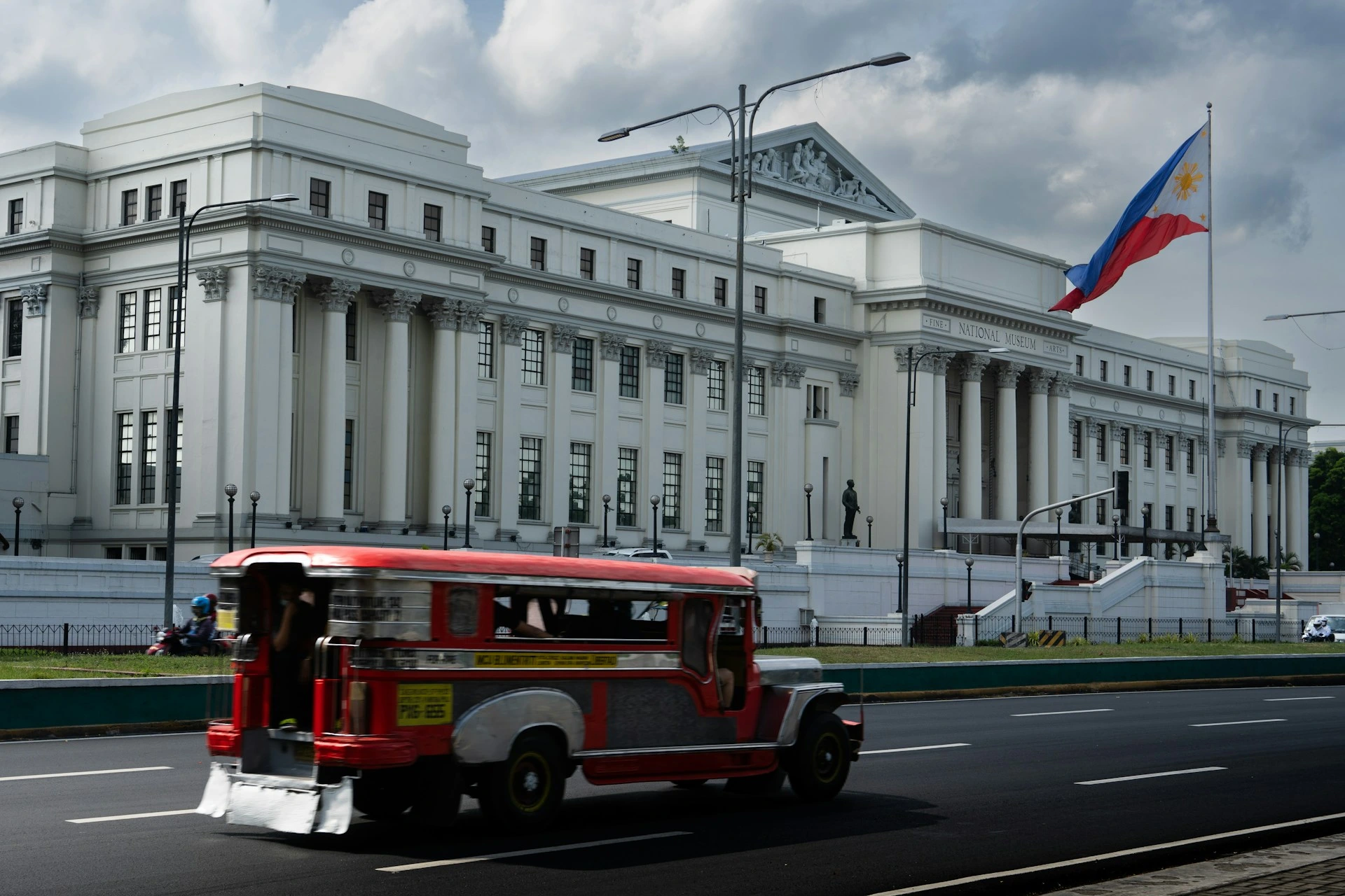 Filipinas Alertam Sobre Invasões Cibernéticas Visando Dados Sensíveis do Governo