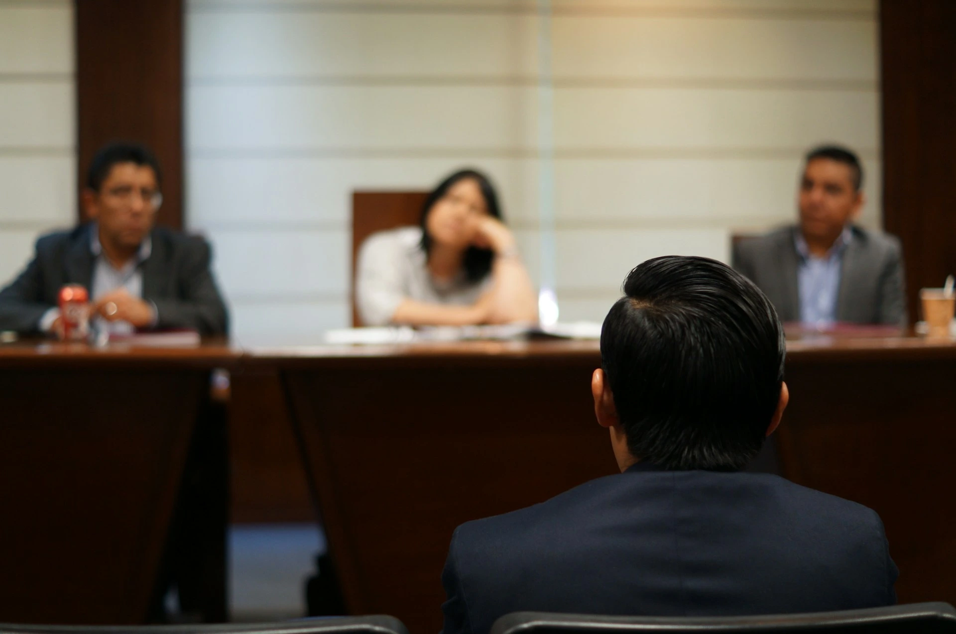 Erros Gerados por IA em Documentos Judiciais Levam a Problemas Legais para Advogados