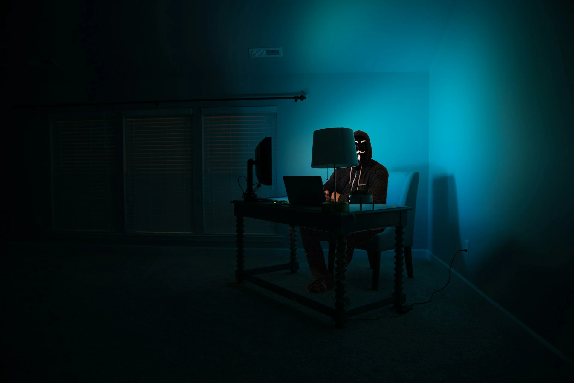 O Google Registra Mais de 250 Denúncias de Conteúdo Terrorista Gerado por Inteligência Artificial Deepfake