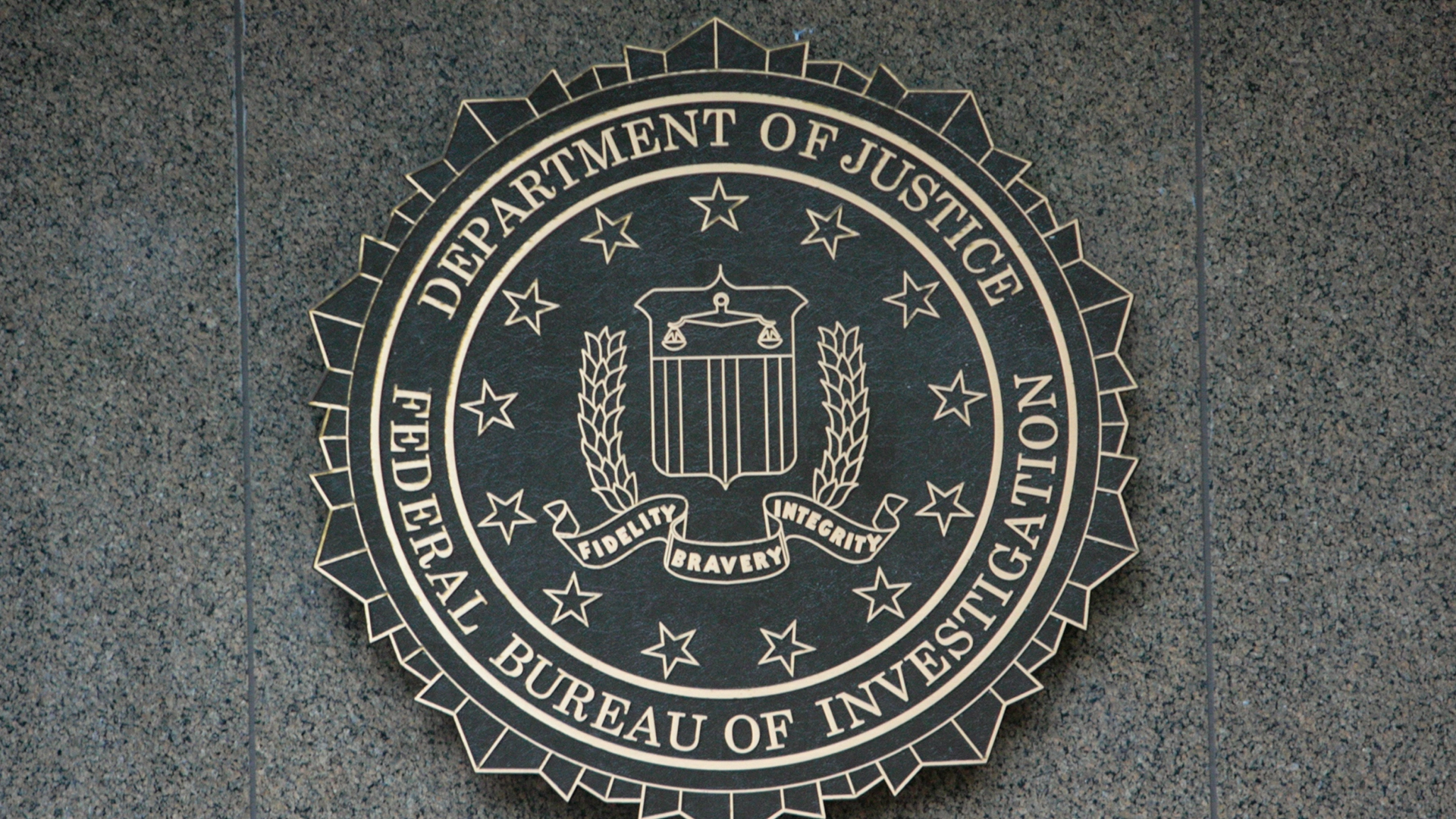 Relatório do FBI Revela que Golpistas Roubaram Mais de $16 bilhões em 2024