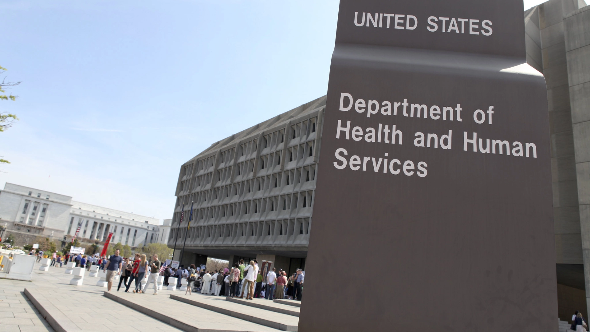 Cortes Maciços no IT do HHS Deixam os Dados de Saúde dos EUA em Risco, Dizem os Trabalhadores