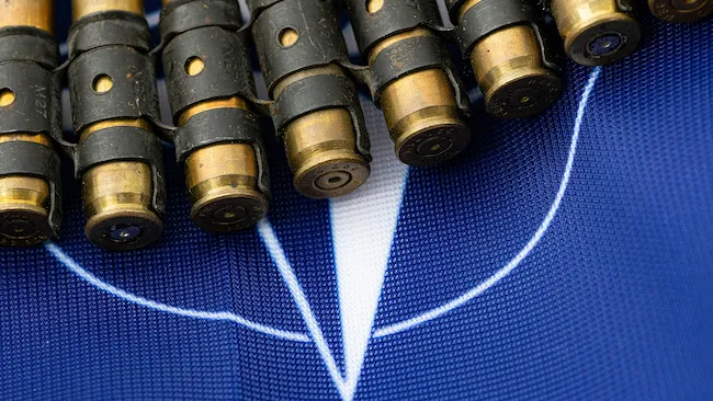 A OTAN Contrata a Palantir para Sistema de IA para Apoiar Operações de Campo de Batalha