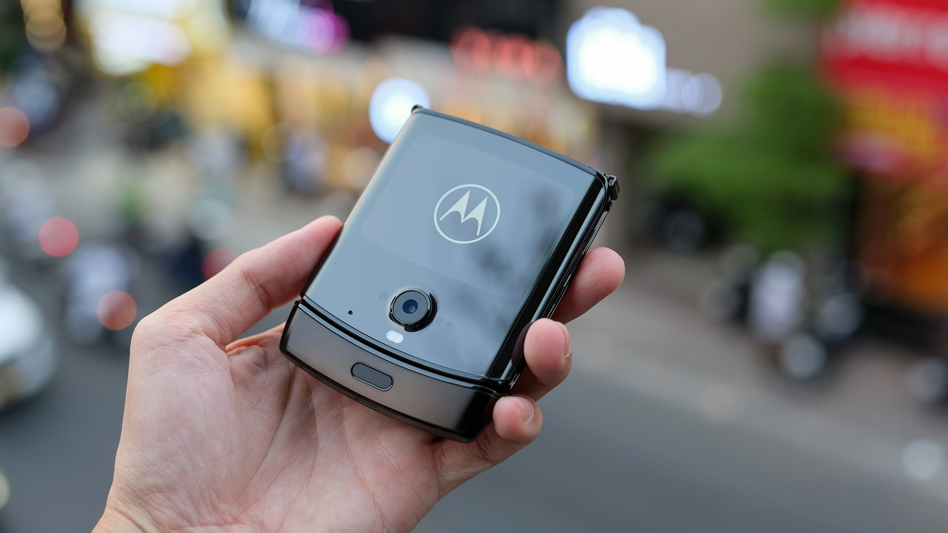 Perplexidade e Motorola Anunciam Nova Parceria para Trazer IA para Smartphones
