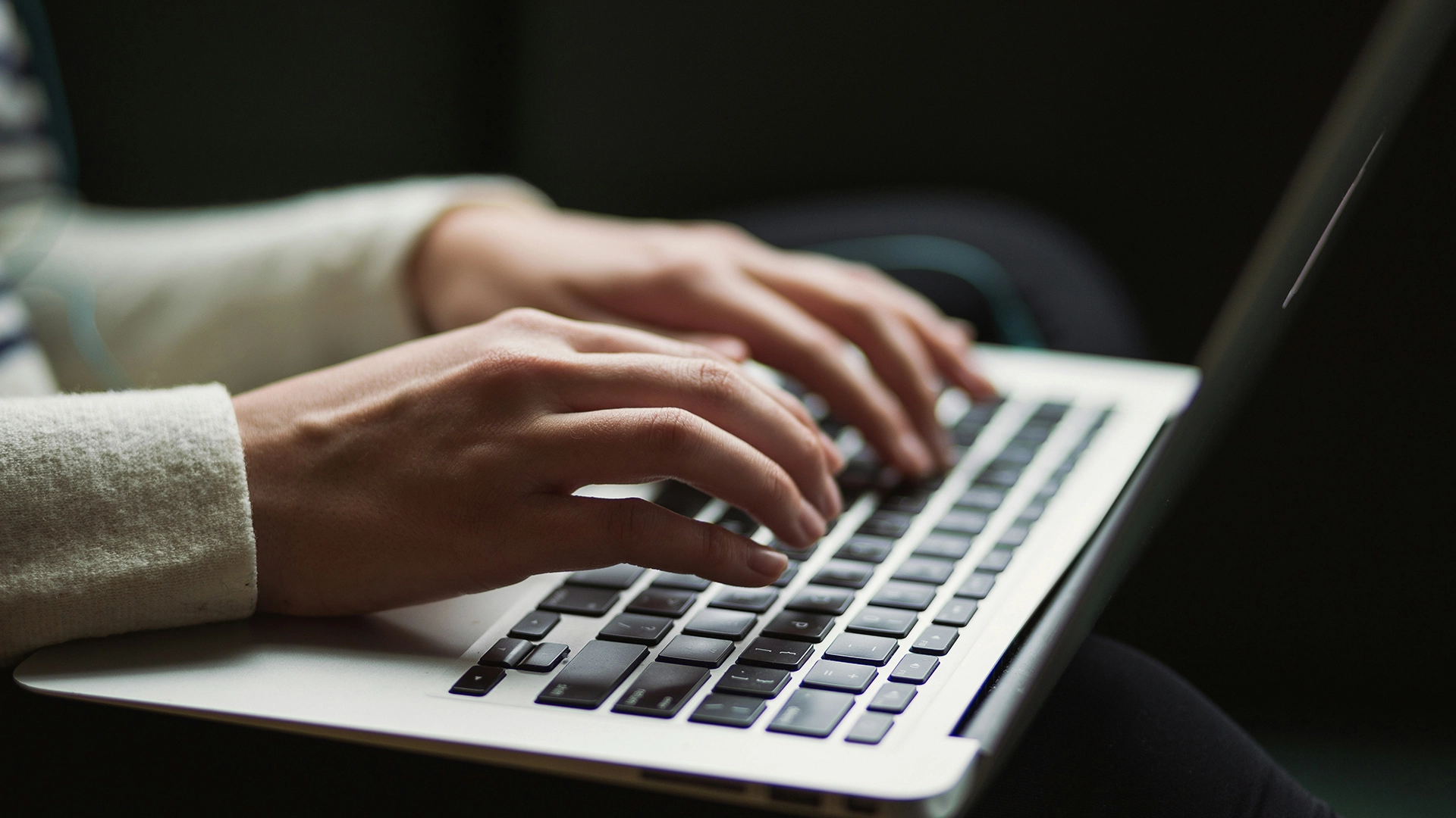 Plataforma de escrita NanoWriMo vai encerrar atividades em meio a controvérsias sobre IA e moderação de conteúdo