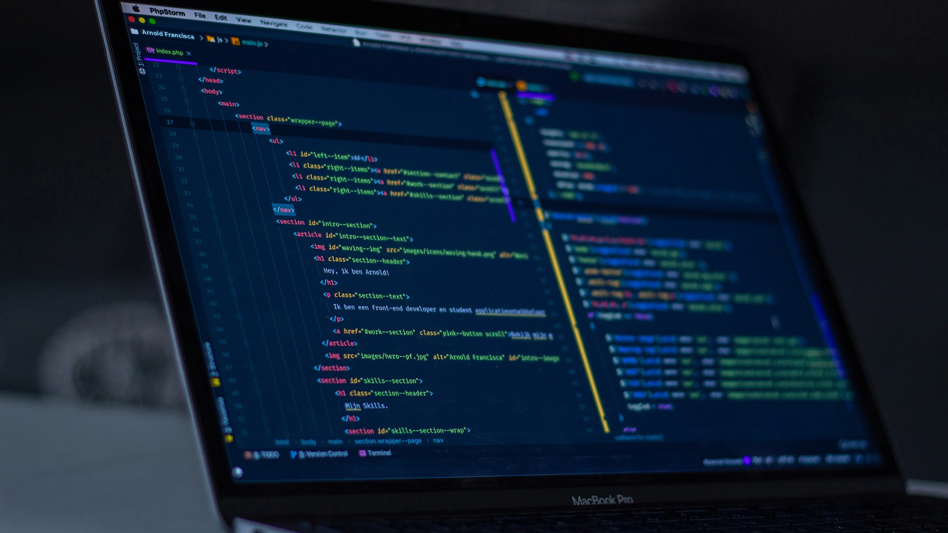 Engenheiros da Amazon dizem que o impulso de IA transforma a programação em trabalho de fábrica