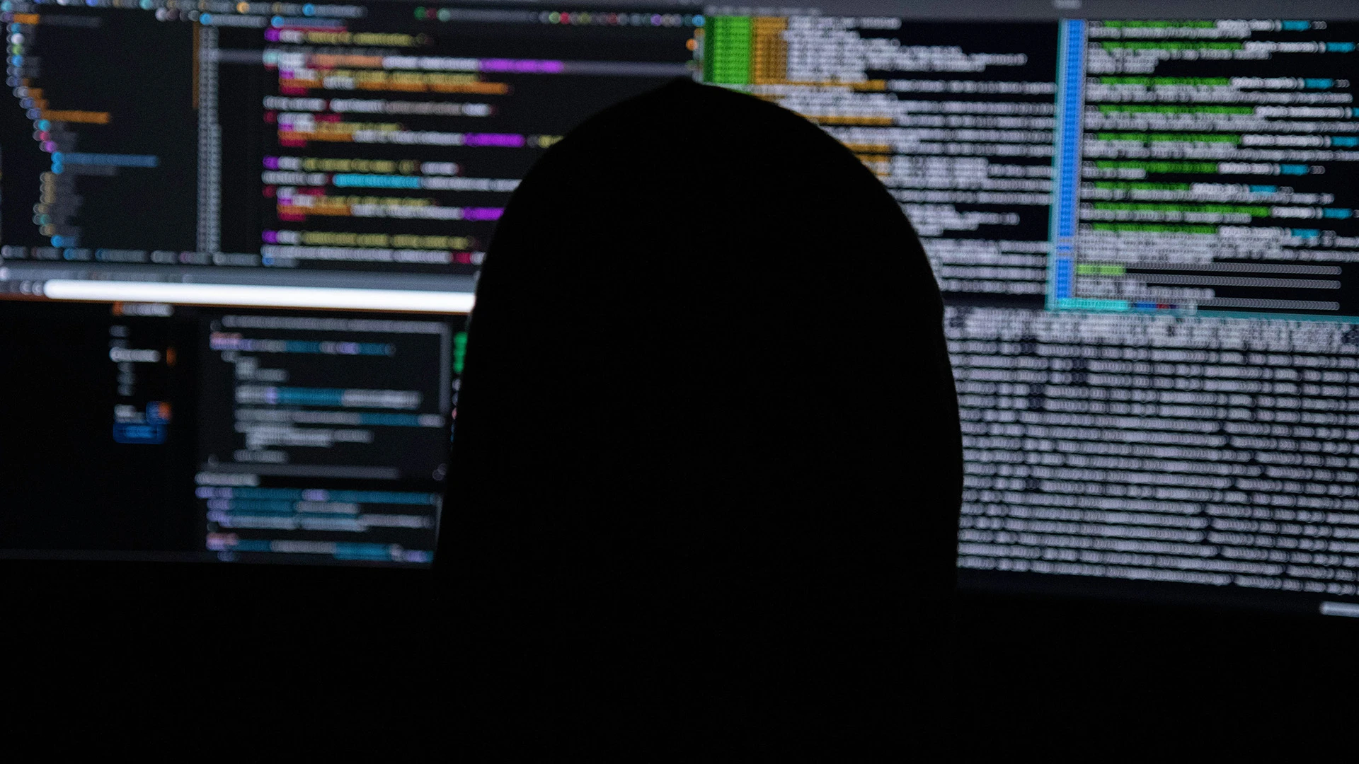 Ataque Cibernético Afeta Bancos Australianos: Logins de Funcionários Roubados e Vendidos Online