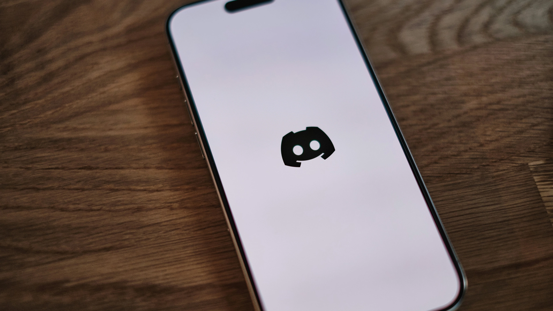 Fraude com Criptomoedas Explora Bots do Discord, Rouba de 30.000 Carteiras