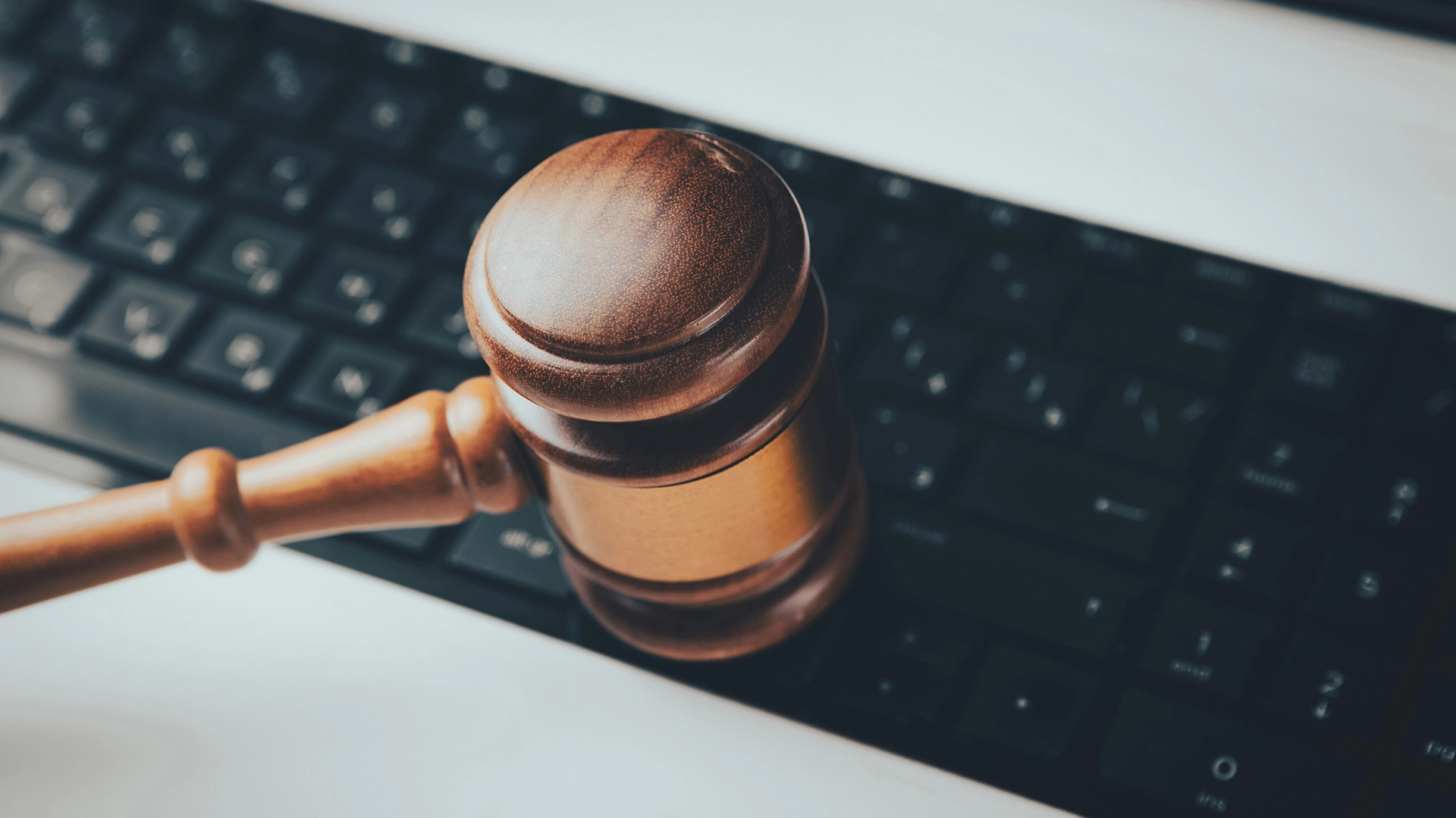 Advogados da Anthropic assumem responsabilidade por alucinação de IA em processo de direitos autorais