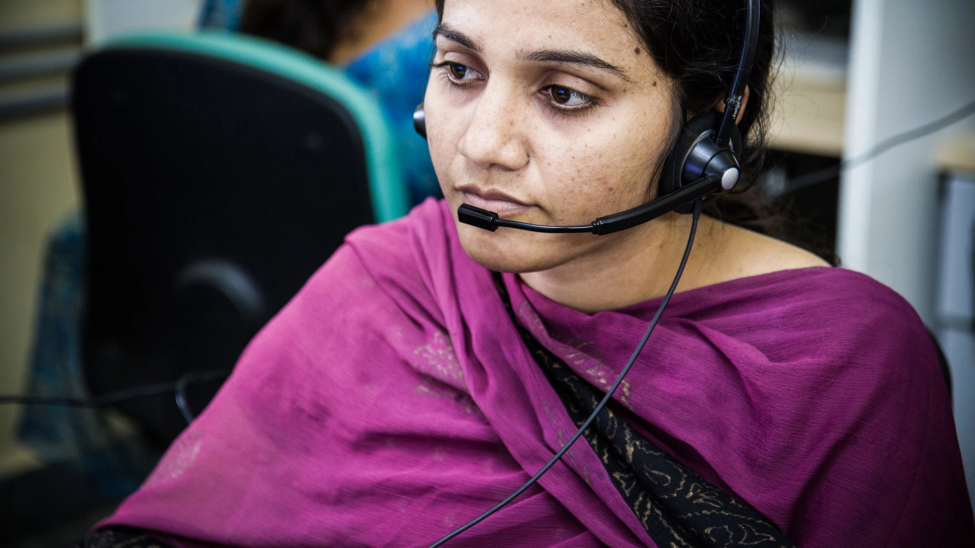 “IA” Apoiada pela Microsoft na Verdade Eram 700 Trabalhadores Indianos