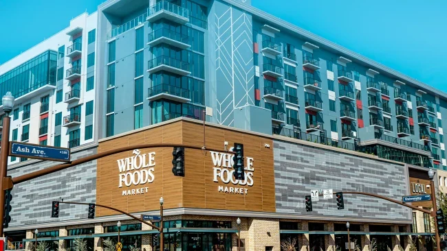 Hackers Atacam a UNFI, Principal Distribuidora de Alimentos para a Whole Foods e o Exército dos EUA
