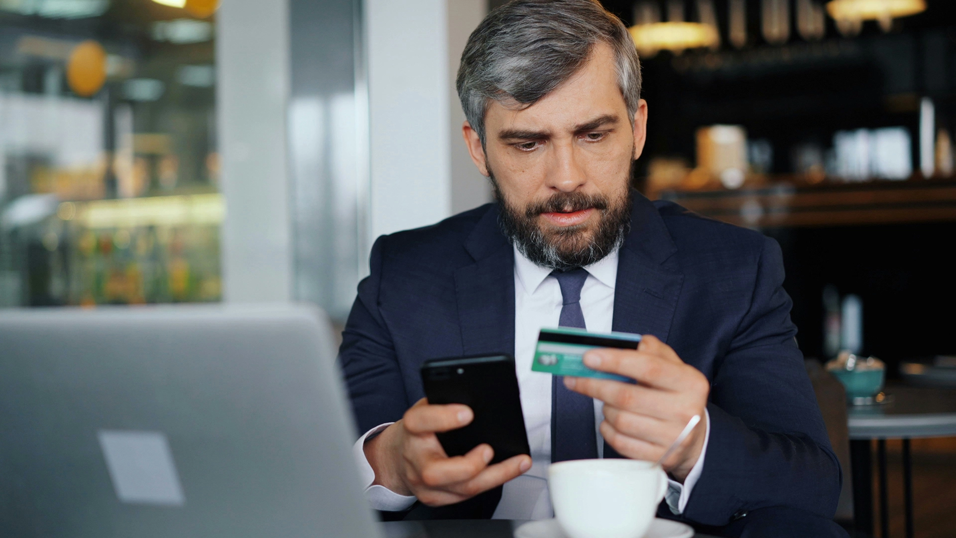 Novo Malware Transforma Aplicativos Bancários Reais em Ferramentas de Espionagem