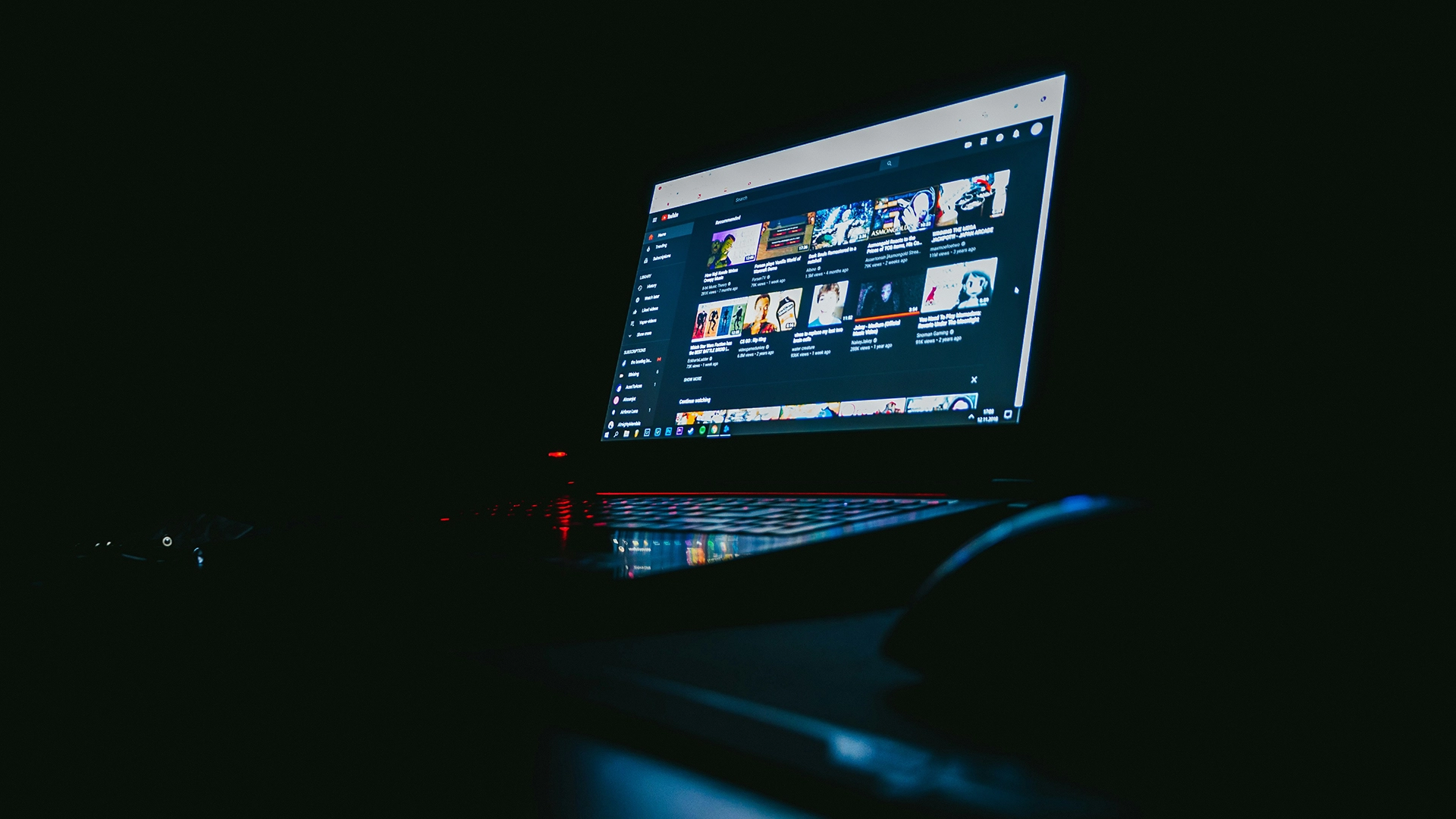 O YouTube Suaviza Seus Padrões de Moderação