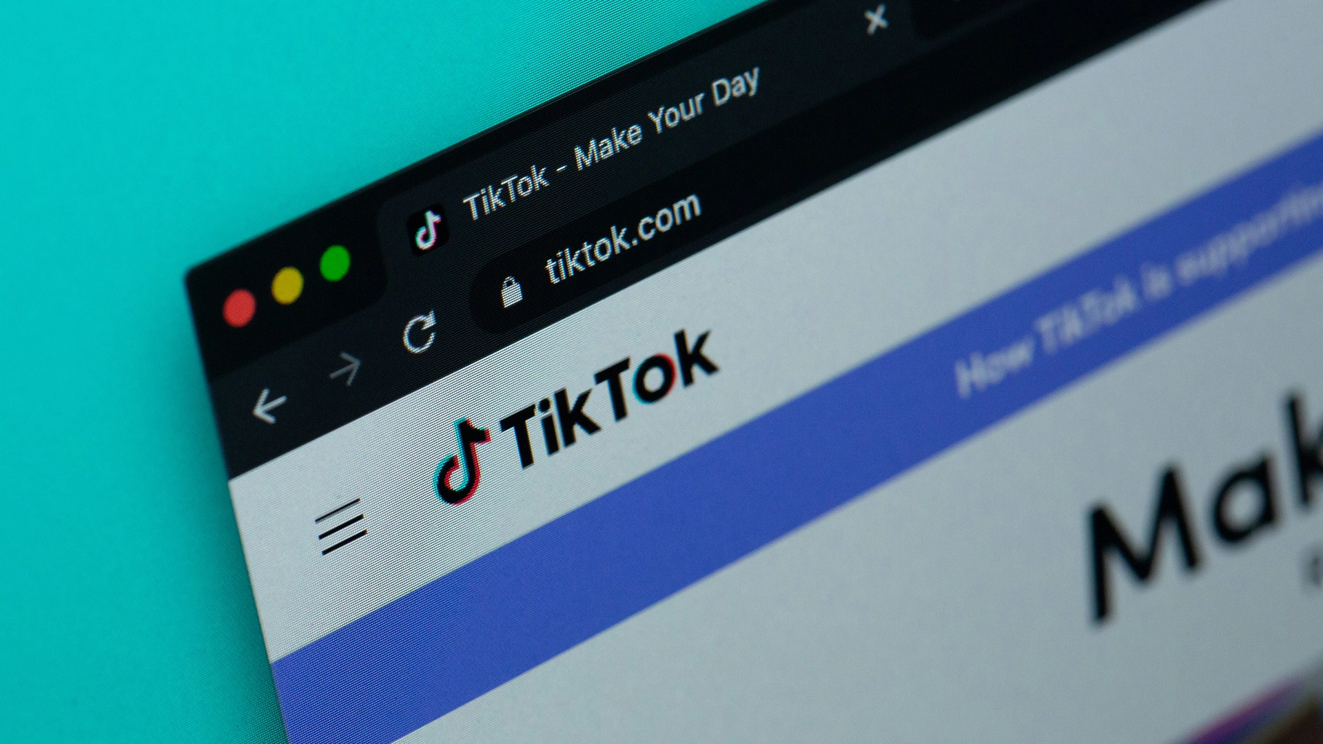 Novo Golpe no TikTok Usa Anúncios AI e Spyware para Enganar Usuários