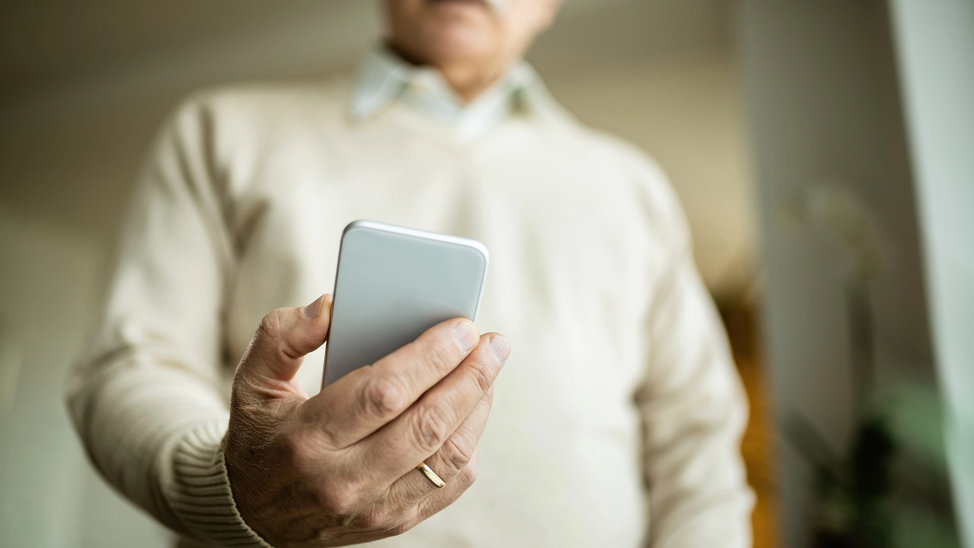 Idoso Morre Tentando Encontrar Chatbot de IA que Acreditava Ser Real